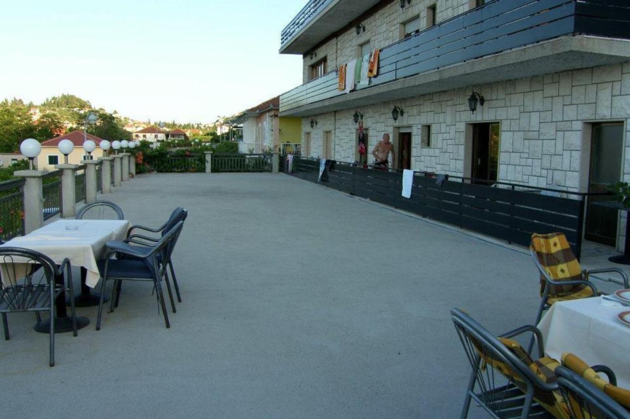 Hotel Pansion Antunovic Trpanj Exterior foto