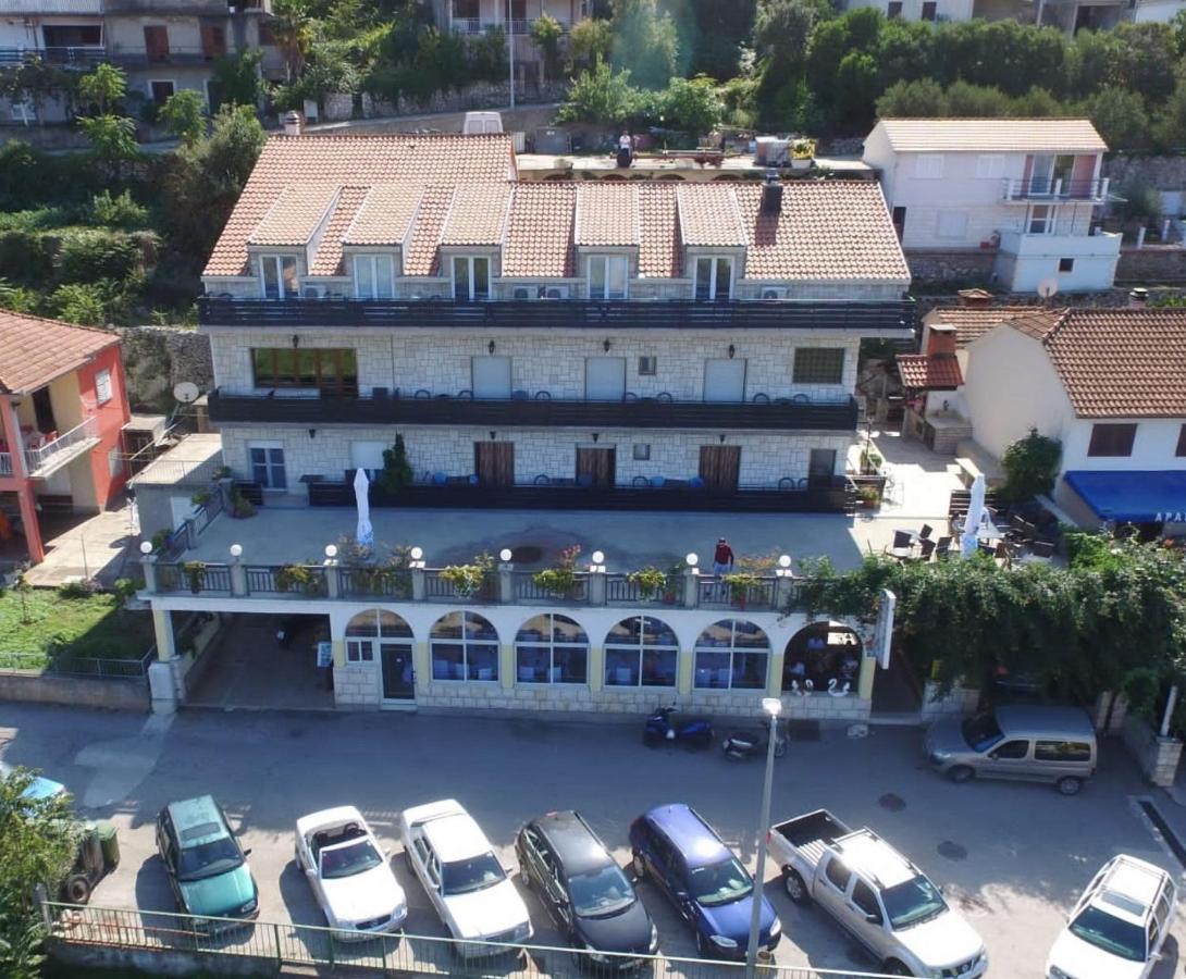 Hotel Pansion Antunovic Trpanj Exterior foto