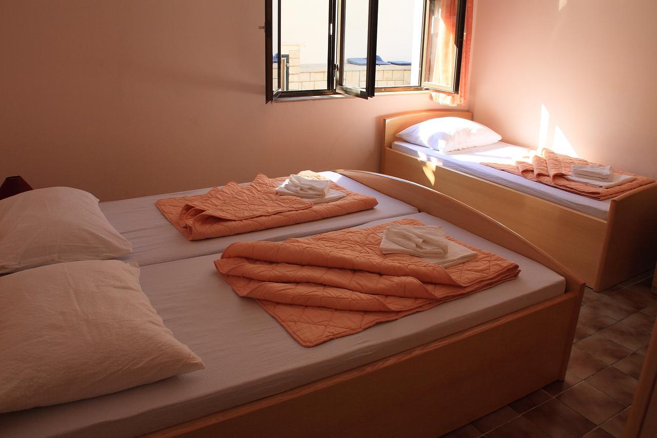 Hotel Pansion Antunovic Trpanj Exterior foto